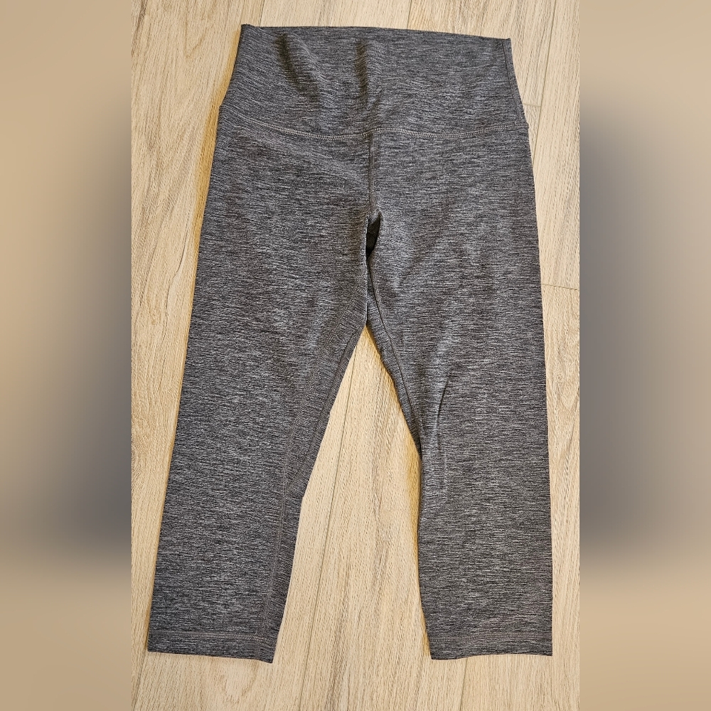 Lululemon Align High Rise Crop Size 10 Heathered Black